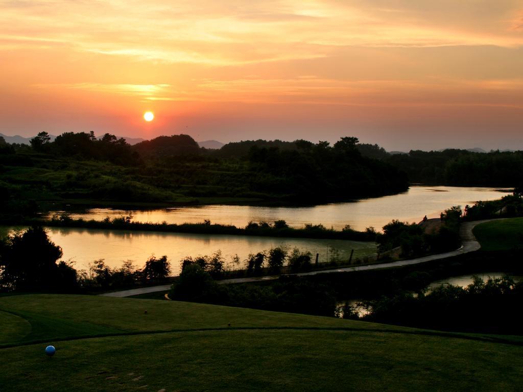 Golf Hotel Huangshan Bagian luar foto